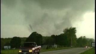 Multiple Vortex Tornado Near Marionville Missouri on May 4th 2003 [upl. by Eivlys]