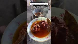 Deliciosos mixiotes rojos en Puebla comidamexicana gastronomiamexicana puebla youtubeshorts [upl. by Hannahoj]