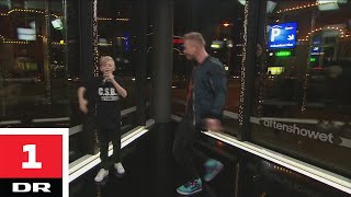 Tobias K Brix optræder med sit idol Ankerstjerne  Aftenshowet  DR1 [upl. by Kisor678]