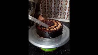 Chocolate cake design cakedecorating cakedesign shortsfeed shortvideo newcakesdesign [upl. by Rori]