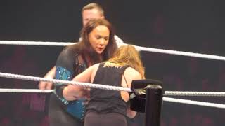 WWE Live Santiago  Nia Jax VS Ronda Rousey [upl. by Waechter]