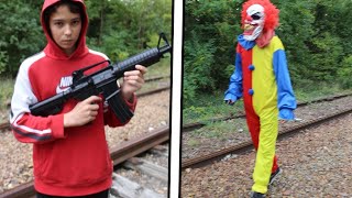 JE PIEGE UN CLOWN TUEUR AVEC UNE ARME épisode4 [upl. by Bruce]