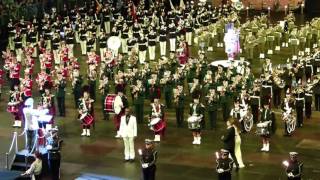 Auld Lang Syne pipes amp drums  Musikparade Lanxess Arena Köln [upl. by Ellehcyar]