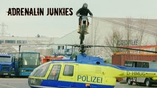 Motorrad vs Helikopter  Adrenalin Junkies Folge 31 [upl. by Auguste]