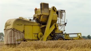 Classic Combine Week 4 Clayson M103 and New Holland Clayson M140 [upl. by Princess]