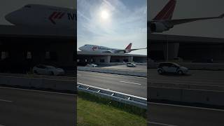 BOEING 747412  MARTINAIR CARGO DUBAI TO AMSTERDAM GOING TO THE GATE SCHIPHOL AIRPORT [upl. by Juback]