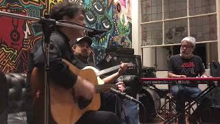 Jóvenes Pordioseros  Descontrolado Vivo acústico Banda de Garage [upl. by Peterec]