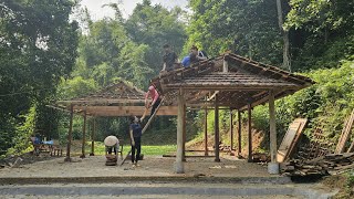 Day 5 at the resettlement site Neighbors come to help Kong reroof his house [upl. by Haidebej]