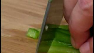 Cooking Tips  How to Dice Green Bell Peppers [upl. by Niwrud384]