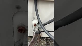 gasleakage outdoorac airconditionerservice splitac how to chech gas leak [upl. by Nihahs417]