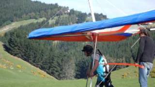 Ollies first hang gliding crash  ouch [upl. by Shing]