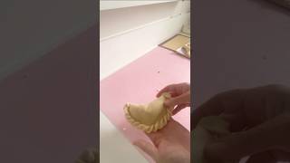 How to crimp a Cornish Pasty [upl. by Notpmah]