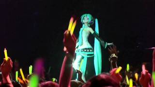 Hatsune Miku Primera Cantante Holográfica [upl. by Eiddam]