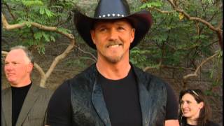 Trace Adkins Fashion Snapshot  ACM Awards 2006 [upl. by Shuma]