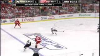 Highlights Penguins  Red Wings Game 1 2009 Playoffs [upl. by Dnalra]