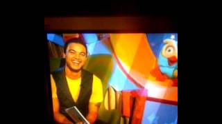 Guy Sebastian reads a story on ABC 2 Giggle and hoot [upl. by Treblah321]