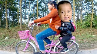 Bé Ben Ngồi Xe Đạp ❤Đi Học Chị Huyền Chở ❤ baby bike [upl. by Buxton323]