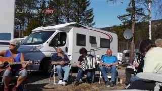 Musikk og sang på Uvdal Camping Resort  Påske 2014 [upl. by Ahsatal]