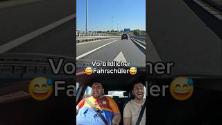 Versuch immer ein Vorbild für andere zu sein 🤣fahrlehrer vorbild comedy [upl. by Heloise]