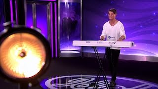 Simon Weidersjö knockar juryn med egenskriven låt i Idol 2016  Idol Sverige TV4 [upl. by Dlawso243]