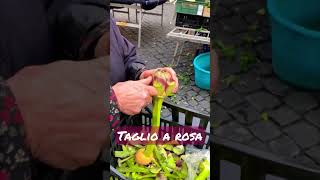 Come pulire i carciofi romaneschi con il tradizionale taglio a rosa [upl. by Nuhsal]