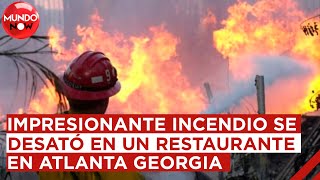 Impresionante incendio en Atlanta en Estados Unidos en el restaurante Buckhead Saloon MundoNow [upl. by Garihc]