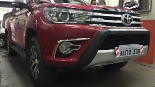 Hilux 2016  Moldura Cromada Milhas  Overbumper FrontBumper  Auto330 Acessórios [upl. by Peggir335]