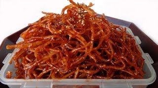 Seasoned dried shredded squid ojingeochae muchim 오징어채무침 [upl. by Gilbertson736]