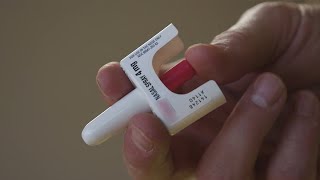 Using Naloxone Narcan to Reverse Opioid Overdose [upl. by Purdum]