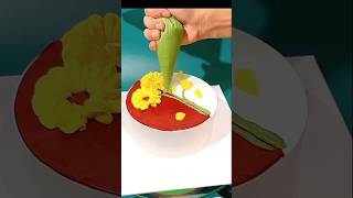 Sunflower Cake Tutorial🎂😭 cake cakelover youtuber [upl. by Aserej704]