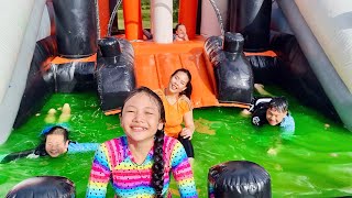 Bugs 10000 pounds of Slime Pool  Little Big Toys [upl. by Janie269]