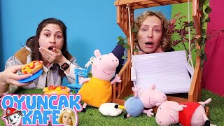 Oyuncak kafe  Olamaaaz George ve Peppa salıncaktan düşüyor Çocuk videoları [upl. by Behn]