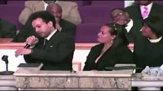 Chris smith of kriss kross speaks at kelly funeral [upl. by Yngiram]