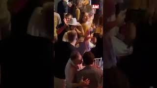 Nataša Bekvalac najveselija uživa u koncertu sa prijateljima  SENIDAH KONCERT U BEOGRADU [upl. by Syst772]