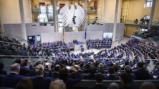 Geschlagen und bespuckt Berlin debattiert über Gewalt gegen Politiker [upl. by Adnawuj]