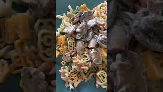 Pâtes fusilli aux 3 couleurs avec champignons de Paris [upl. by Isahella]