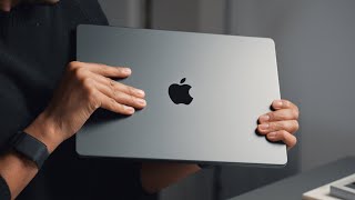 Space Black MacBook Pro  First Impressions [upl. by Quartet243]