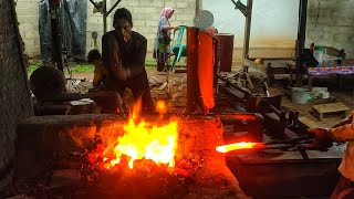 Making rotary knives from high quality car springs Traditional blacksmith from Indonesia [upl. by Vladimir910]