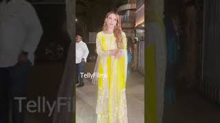 Iulia Vântur Looking Awesome At Lifestyle Asia Diwali Party tellyfilms bollywood redcarpet [upl. by Nilyac]