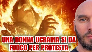 Una donna Ucraina si da fuoco per protesta [upl. by Emmey]