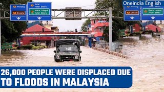 Malaysia Flood 2600 people displaced one dead in the Johor region  Oneindia News [upl. by Xyno182]