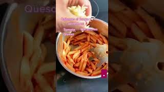 RECETA EXPRESS MACARRONES CON TOMATE 🍅 SALCHICHAS 🌭 Y QUESO 🧀 [upl. by Mercie]