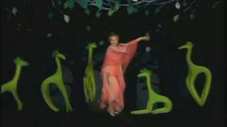 The Muppet Show Juliet Prowse amp The Green Gazelles  quotSolacequot [upl. by Crean]