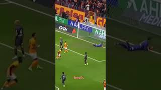 Osi attı fb kudurdu Videoburada 😎 gala keşfet football ultraaslan galatasaray [upl. by Dodie]