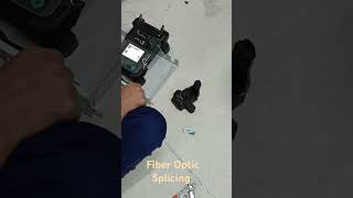 Fiber Optic Cable Machine Splicer [upl. by Kaazi]