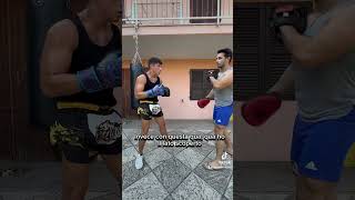 Parata e contrattacco boxing boxingexercise boxe boxingtraining boxinglife boxingtutorial [upl. by Anivas779]