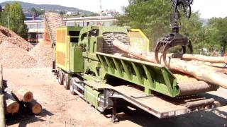 PEZZOLATO PTH 13001500 wood chipper broyeur holz hacker cippatore [upl. by Ytak]