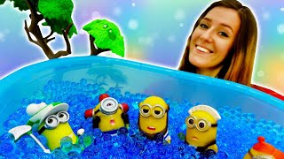 Guardería Infantil  Minions en español Descanso en la piscina [upl. by Dorahs]