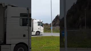 trucksSattelzüge Kreisverkehr Tirol [upl. by Enneiviv]