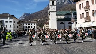 AGORDO LA SFILATA DELLA FANFARA DELLA BRIGATA ALPINA CADORE [upl. by Zetnom]